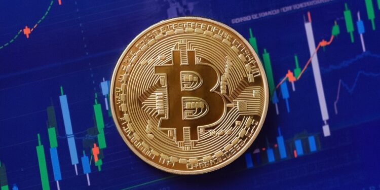 Bitcoin vuelve a alcanzar las seis cifras gracias a la disminución del IPC, mientras los traders anticipan un aumento inminente.
